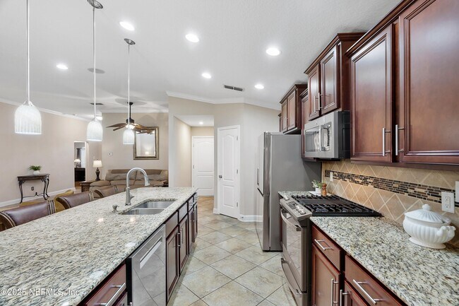 Building Photo - 78 Wayfare Ln