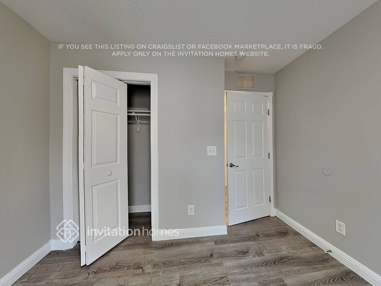 Building Photo - 524 Parnell Dr