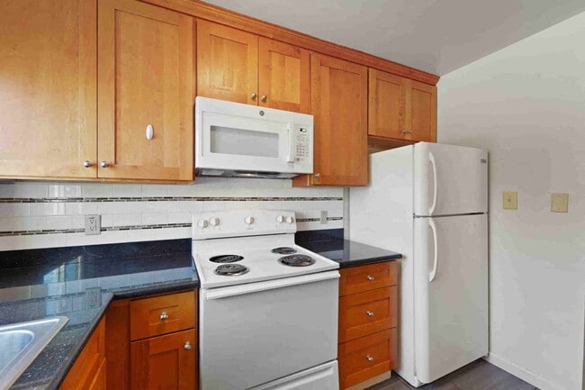 Floorplan - 2546 Warring St.