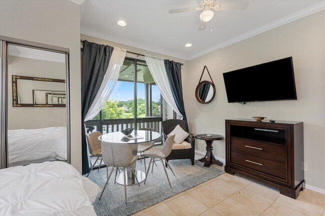 Building Photo - 11842 Pebblewood Dr