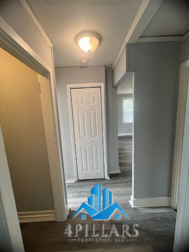 Building Photo - Charming 2 Bedroom Duplex in La Porte with Spacious Layout and Prime Location