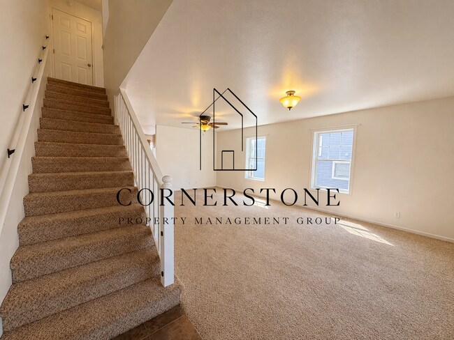 Building Photo - 927 4th Ave N