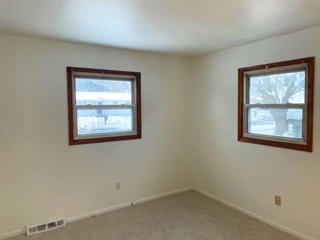 Building Photo - 1525 Carol Lynne Dr