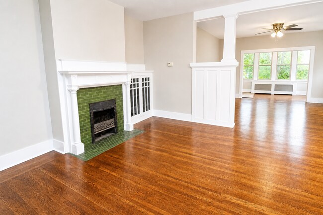 Building Photo - 6608 Dalzell Pl