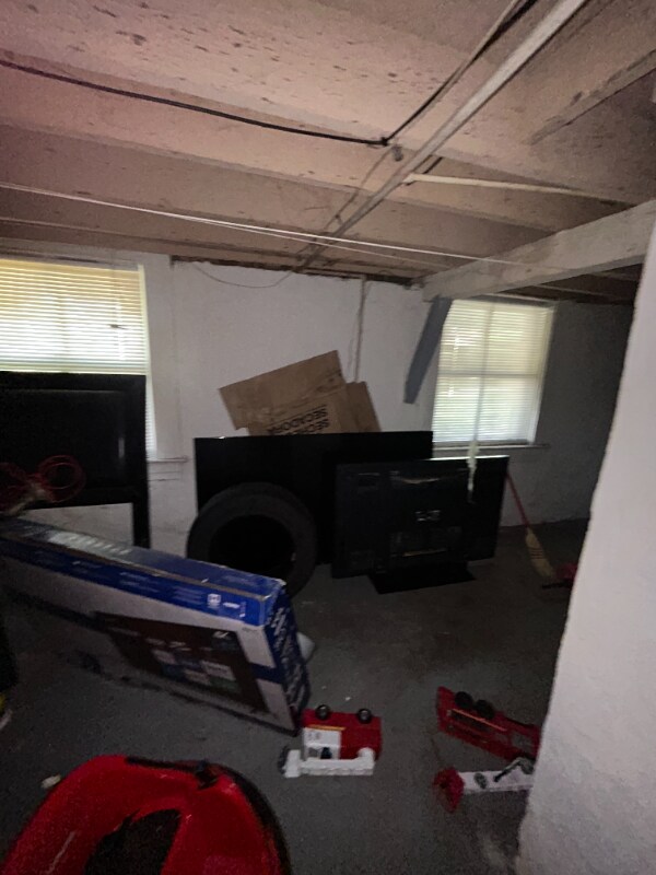 Building Photo - 5363 Arlington Ave