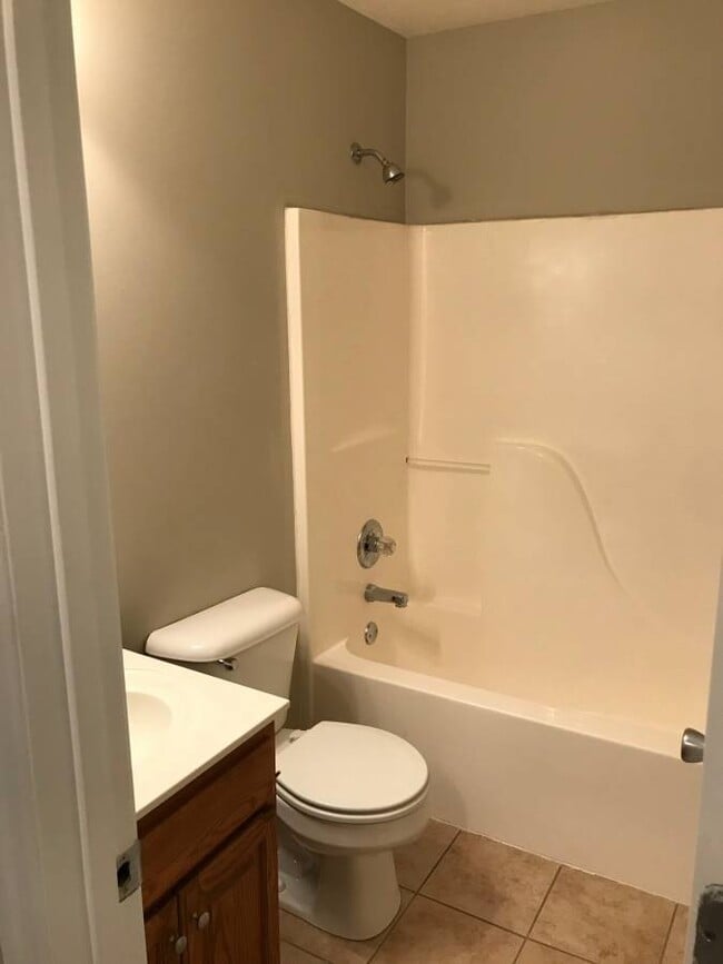 Building Photo - 66 Wildfire Dr