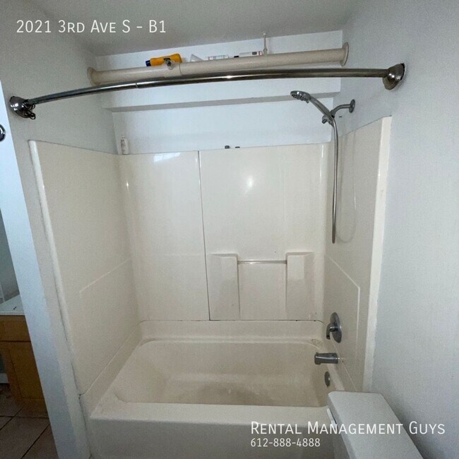 Building Photo - 2021 3rd Ave S