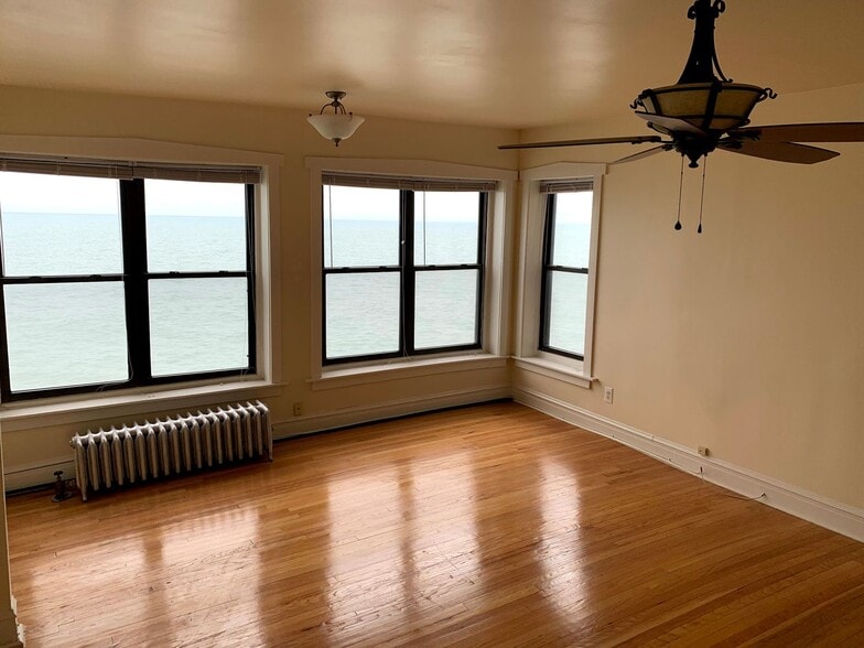 Interior Photo - Howard Beach Apartments