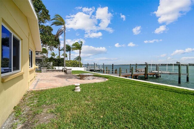 Building Photo - 11245 9th St E