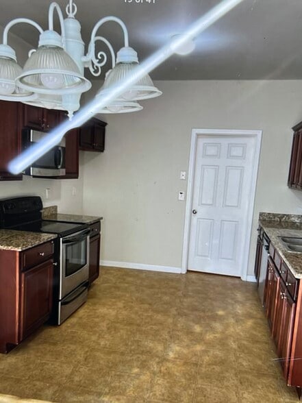 Building Photo - 4028 Haworth Pky