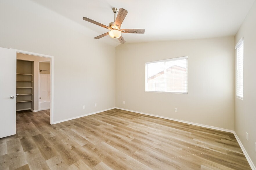 Building Photo - 6238 Borland Ct