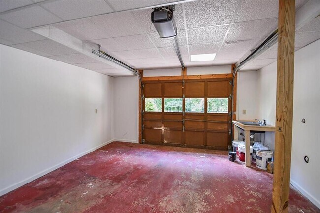 Building Photo - 17040 Birmingham Rd