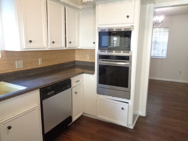 Building Photo - 15835 Cardono Ln