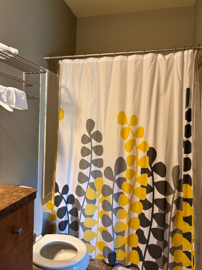 Building Photo - 5619 Brendan Ave