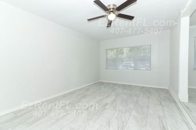 Building Photo - 3833 Holly Ct