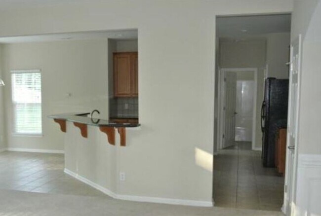 Building Photo - 2241 Elendil Ln