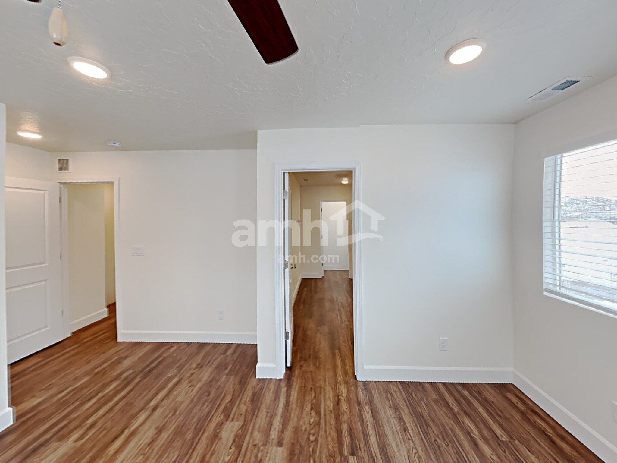 Building Photo - 6570 Old Forest Dr
