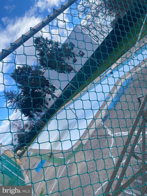 Building Photo - 2628 Welsh Rd