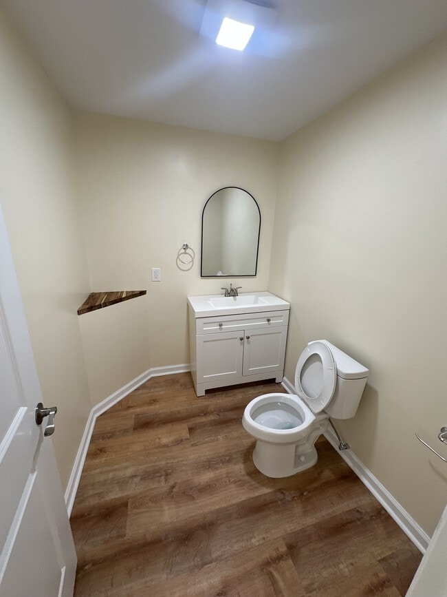 Building Photo - 313 Bryant Ave