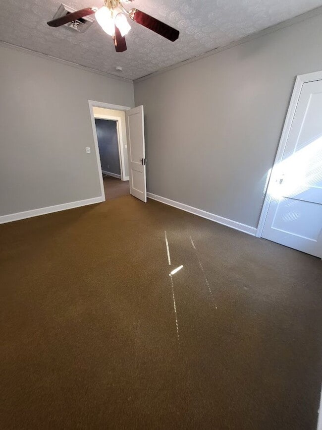 Building Photo - Remodeled 2 Bedroom 1 Bath Brick Duplex