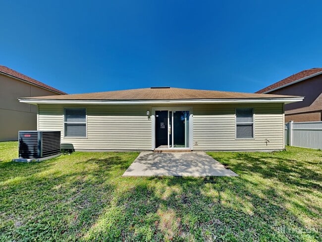Building Photo - 9282 Thunderbolt Dr