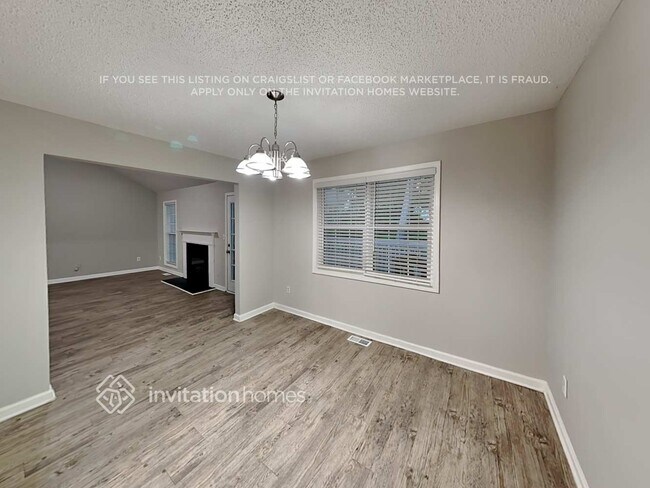 Building Photo - 2686 Candler Dr