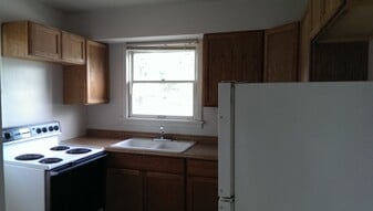 Building Photo - 302 1st Ave