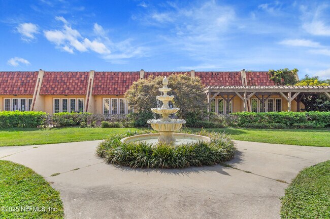 Building Photo - 6655 Bell Tower Ct