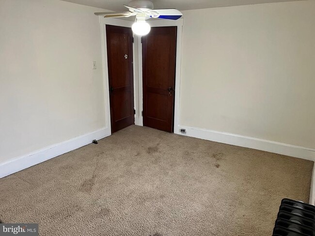 Building Photo - 196 Church St