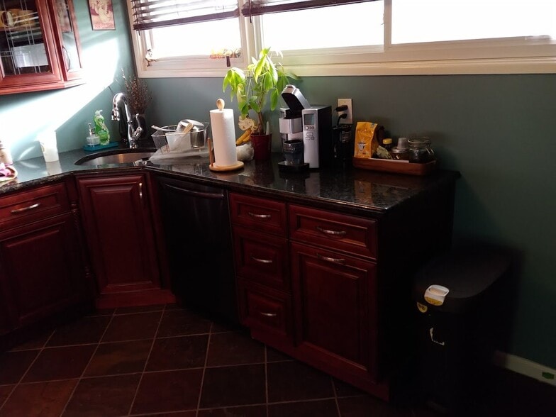 Building Photo - 86 Kendall Rd