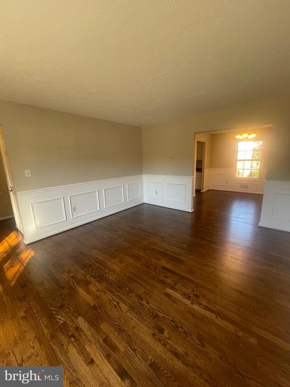 Building Photo - 12118 Birchview Dr