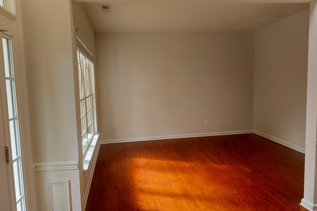 Building Photo - 18414 Victoria Bay Dr