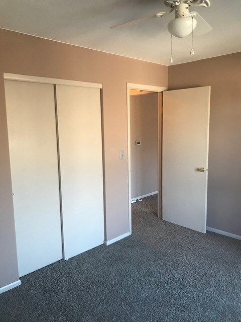 Building Photo - Cute Bi-Level 3 Bed/2 Bath Home!