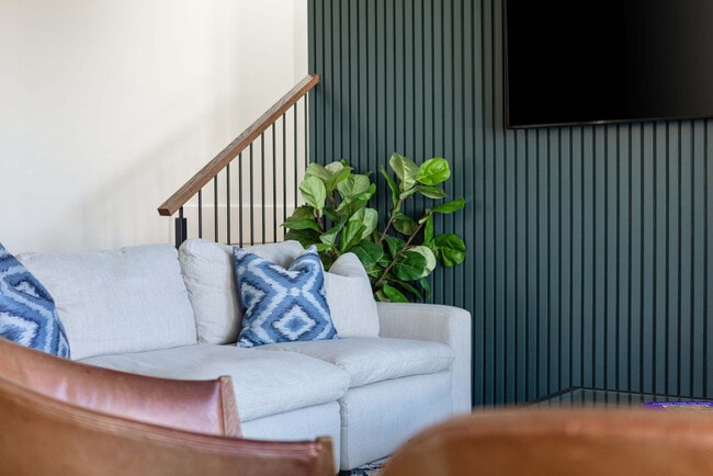 Building Photo - 226 George C Wallace Blvd