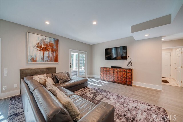 Building Photo - 6049 Rustling Oaks Dr