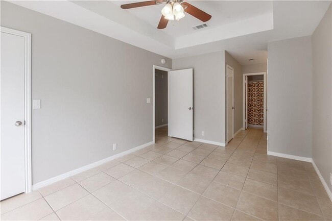 Building Photo - 11523 Kempwood Dr