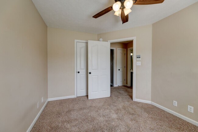 Building Photo - 2924 Brewster Drive