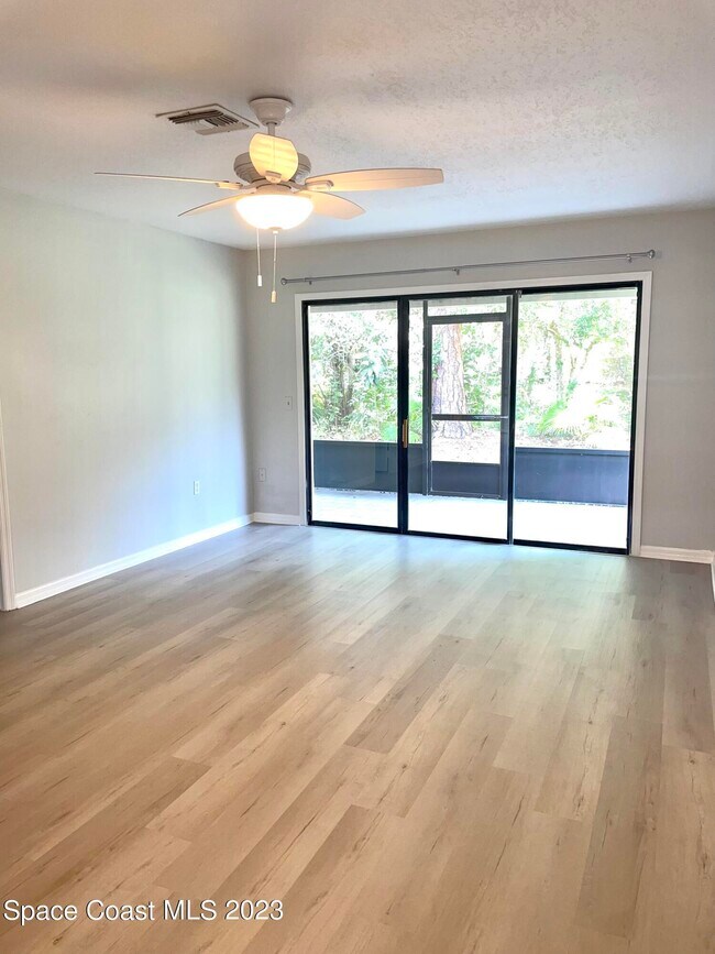 Building Photo - 179 Shell Pl