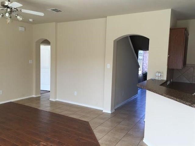 Building Photo - 9801 Tyler Dr