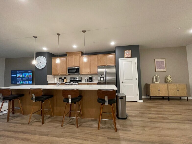 Building Photo - 3016 Lemonade Ln