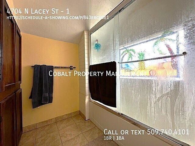 Building Photo - 4704 N Lacey St