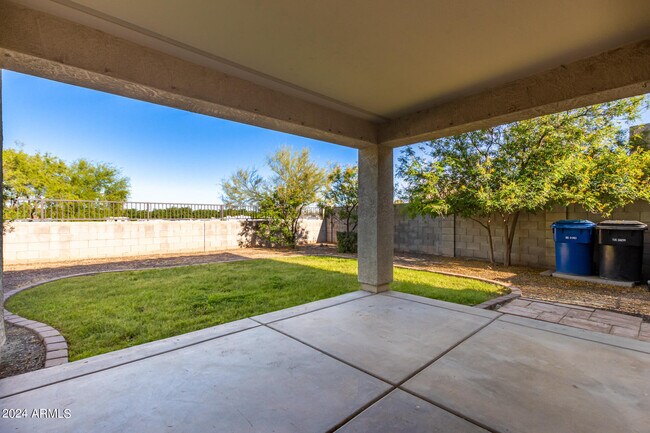 Building Photo - 17255 N 184th Dr