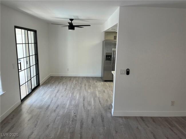 Building Photo - 6645 W Tropicana Ave