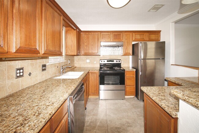 Building Photo - 1133 9th St