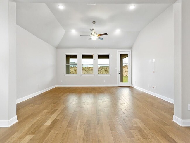 Building Photo - 2609 Enza Dr