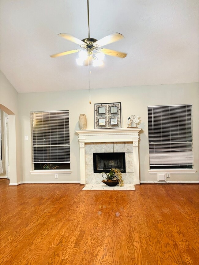 Building Photo - 3759 Heritage Colony Dr