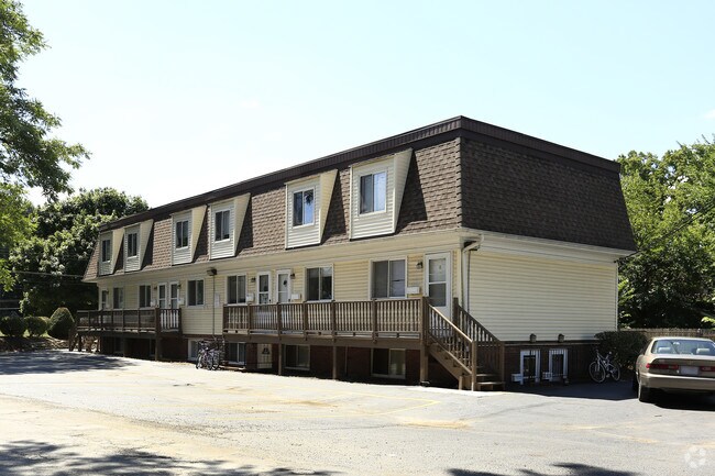 Primary Photo - 208 W Washington St