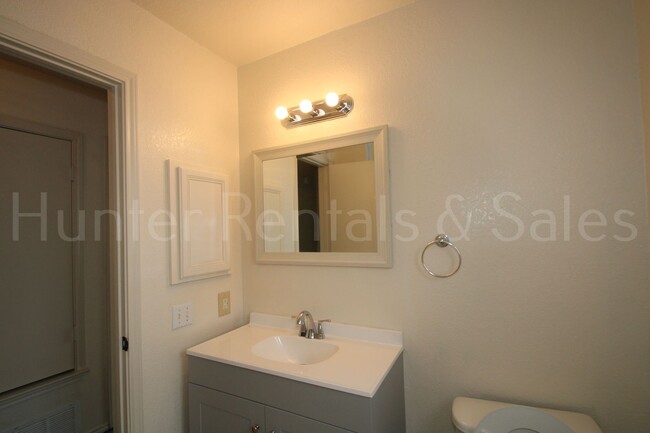 Building Photo - Perfect Four-Bedroom!