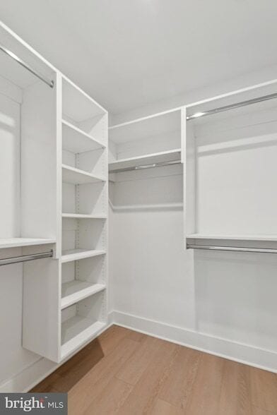 Building Photo - 30 W Allens Ln