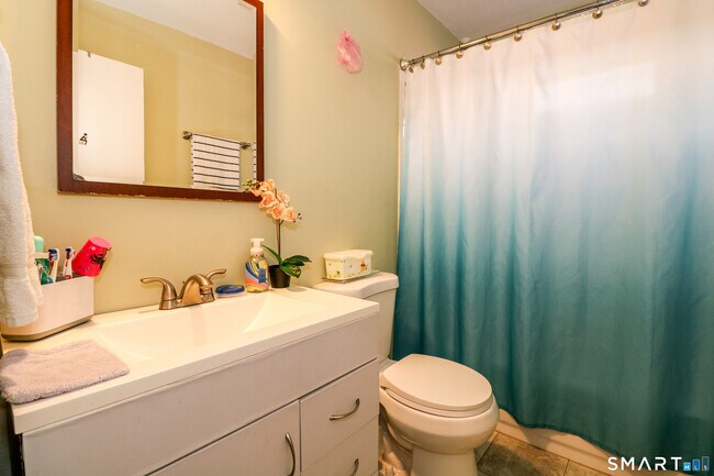 Building Photo - 18 Amsterdam Ave